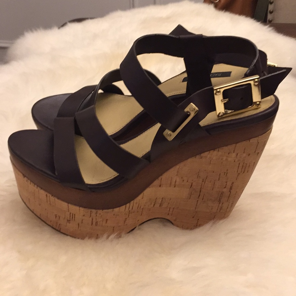Rachel Zoe Platform Sandals🎊🎀😊